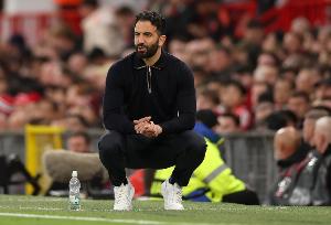 万博体育平台-阿莫林谈丢球：角球中可以做很多事，若规则允许我们也可以这样做