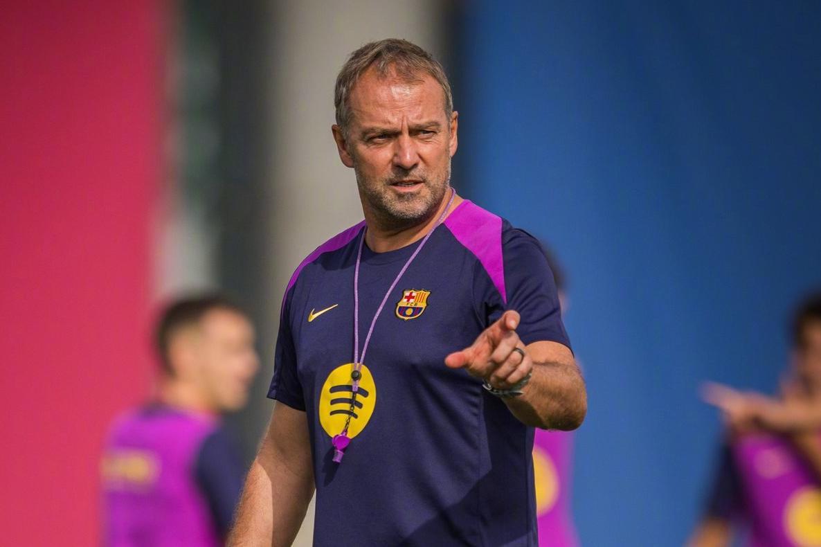 万博体育官方网站-巴塞罗那赛前遭遇转会风波，弗里克发布会明确表态